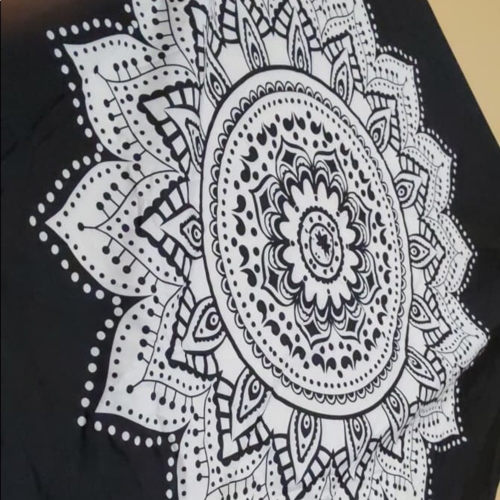 4'X4" 3/4 Black and White Mandala Tapestry